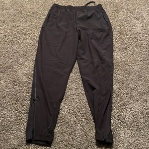 skora track pants size medium